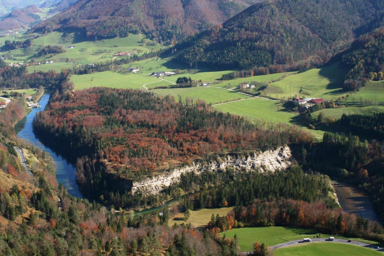 Ferienhof Unterfuehrholzergut Klaus an der Pyhrnbahn Exterior foto